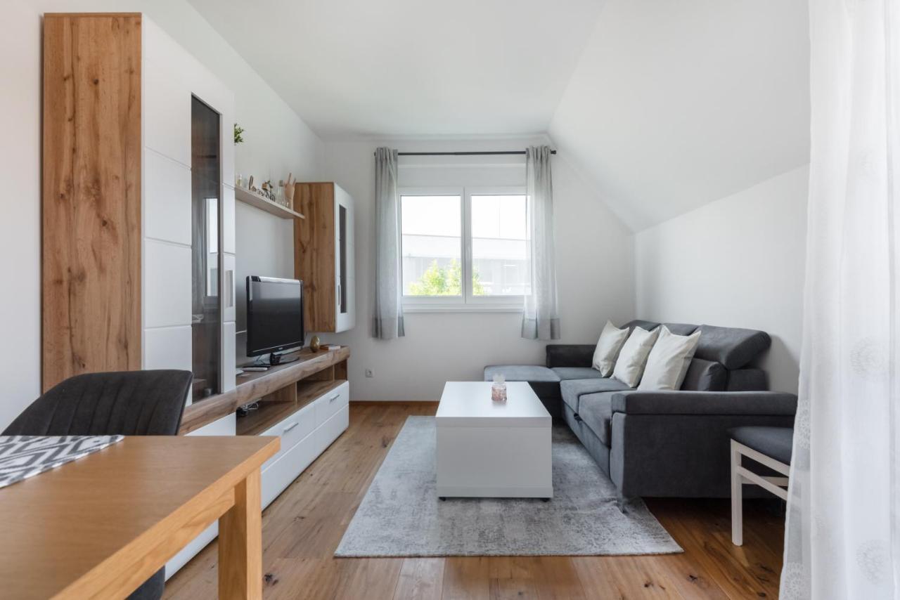 Gruene Ruhelage, 20 Minuten Ins Zentrum Und Parkgarage Viena Exterior foto