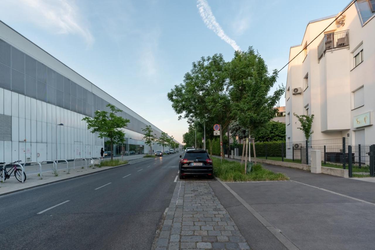 Gruene Ruhelage, 20 Minuten Ins Zentrum Und Parkgarage Apartamento Viena Exterior foto